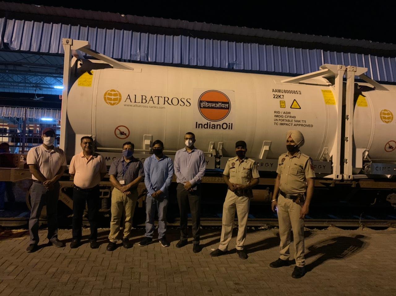 TO AUGMENT O2 SUPPLIES, PUNJAB’S FIRST OXYGEN EXPRESS ON WAY TO BOKARO TO LIFT 40 MT LMO