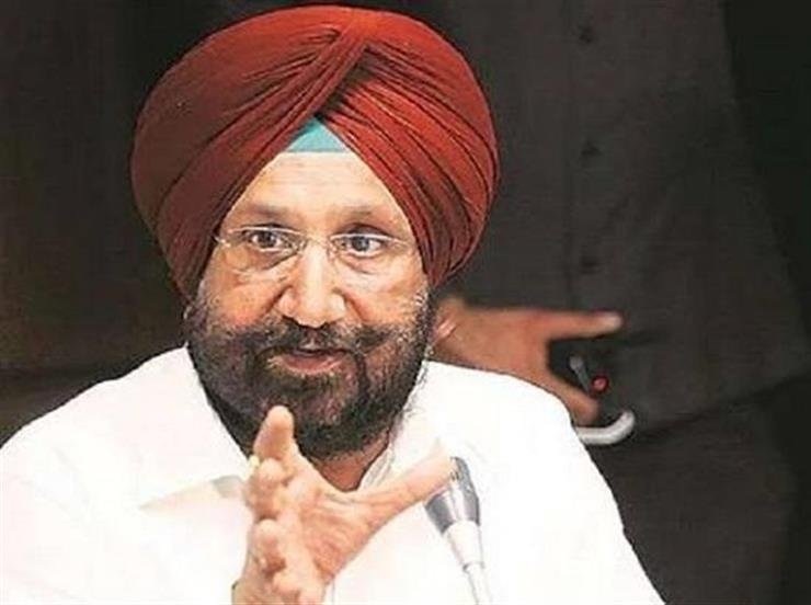 Sukhjinder Randhawa dares Akalis to volunteer themselves for probing their misdeeds before accusing him