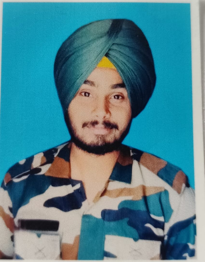 मुख्यमंत्री द्वारा शहीद सिपाही लवप्रीत सिंह के वारिसों को 50 लाख रुपए एक्स-ग्रेशिया देने का ऐलान