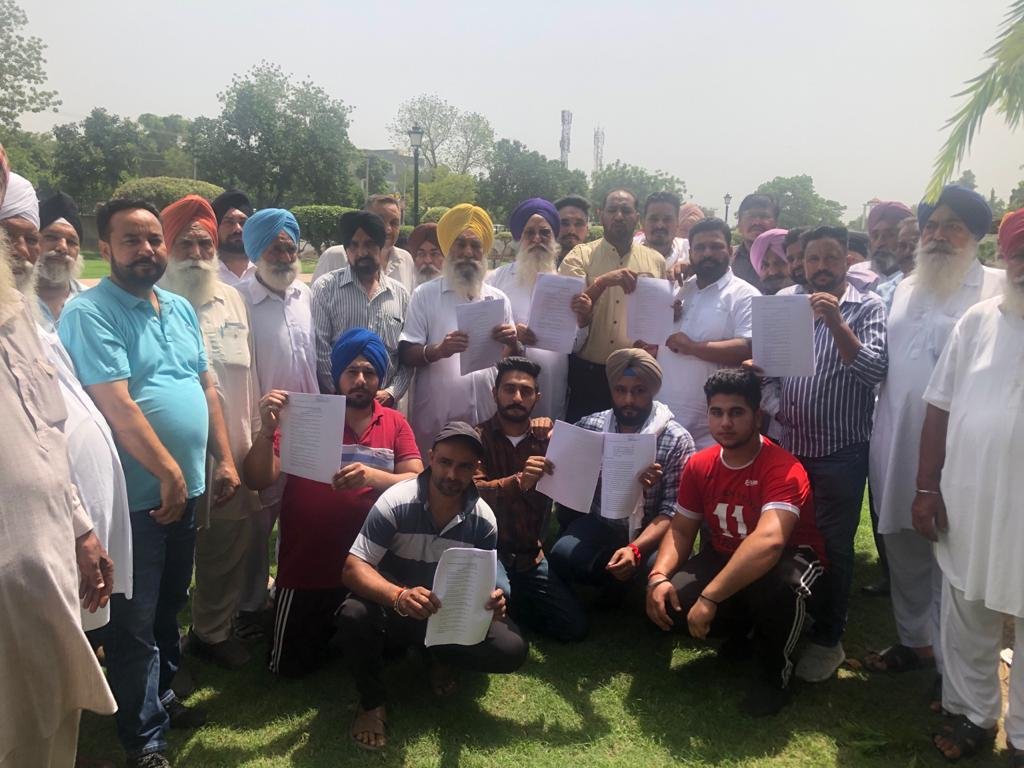 ਮੇਅਰ ਕਰ ਰਿਹਾ ਹੈ ਅਦਾਲਤੀ ਹੁਕਮਾਂ ਬਾਰੇ ਲੋਕਾਂ ਨੂੰ ਗੁੰਮਰਾਹ: ਡੇਅਰੀ ਮਾਲਕ