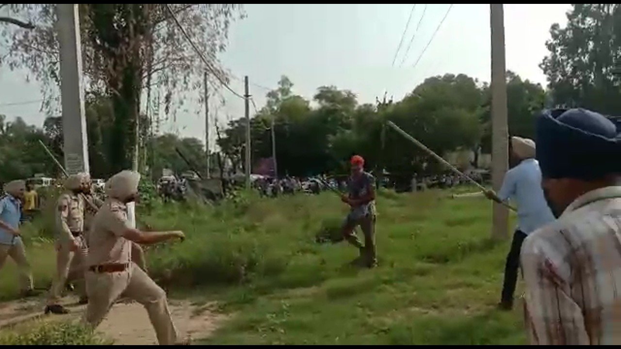 ਨਵੀਂ ਕਾਢ : ਪੰਜਾਬ ਪੁਲਸ ਨੇ ਰੱਸਿਆਂ ਨਾਲ ਬੰਨ੍ਹ ਕੇ ਸਰਦਾਰ ਜੀ ਨੂੰ ਕੀਤਾ ਕਾਬੂ