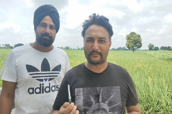 सफेद इंजेक्शन से टीका लगा युवक रंगे हाथों पकड़ा, भीख मांगकर छुड़ाया