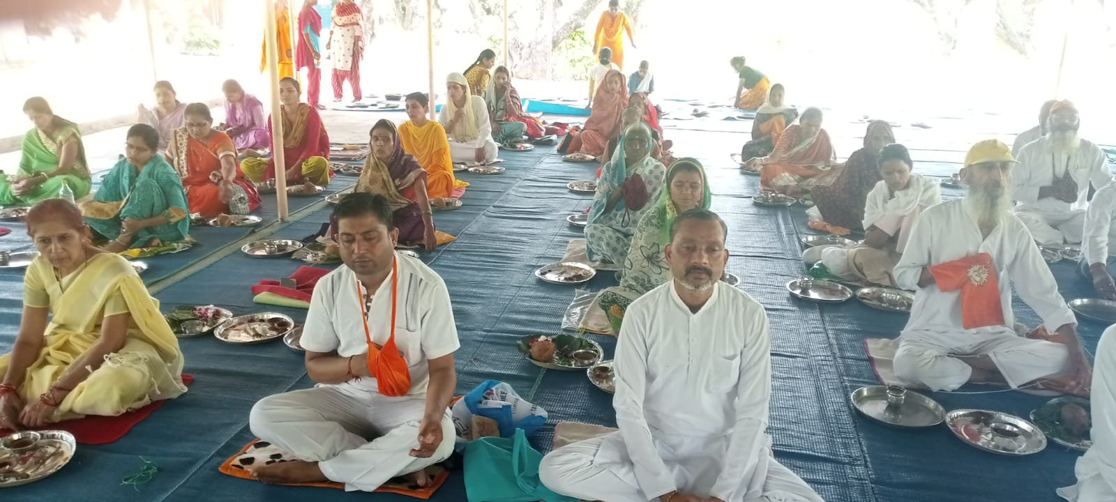 महिला उत्थान आश्रम एवं लिंगा आश्रम में सम्पन्न हुआ पितरों का तर्पण