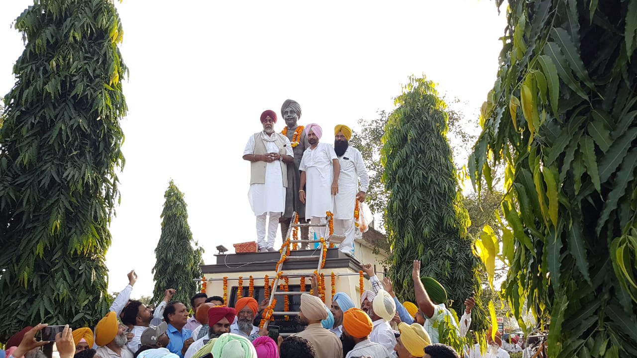 ਖੇਤੀ ਮੰਤਰੀ ਰਣਦੀਪ ਸਿੰਘ ਵੱਲੋਂ ਨਾਭਾ ਦਾ ਦੌਰਾ ਕਰਕੇ ਸ਼ਹਿਰ ਵਾਸੀਆਂ ਦਾ ਧੰਨਵਾਦ, ਲੋਕਾਂ ਨੇ ਕੀਤਾ ਜ਼ੋਰਦਾਰ ਸਵਾਗਤ, ਪੰਜਾਬ ਸਰਕਾਰ ਕਿਸਾਨਾਂ ਦੀਆਂ ਮੁਸ਼ਕਿਲਾਂ ਹੱਲ ਕਰਨ ਲਈ ਵਚਨਬੱਧ, ਮੋਦੀ ਸਰਕਾਰ ਦਾ ਕਿਸਾਨਾਂ ਪ੍ਰਤੀ ਨਿਰਦਈ ਰਵੱਈਆ ਨਿੰਦਣਯੋਗ, ਪੰਜਾਬ ‘ਚ ਬਲੈਕ ਆਊਟ ਵਰਗੀ ਸਥਿਤੀ ਨਹੀਂ ਪੈਦਾ ਹੋਣ ਦੇਵੇਗੀ ਪੰਜਾਬ ਸਰਕਾਰ