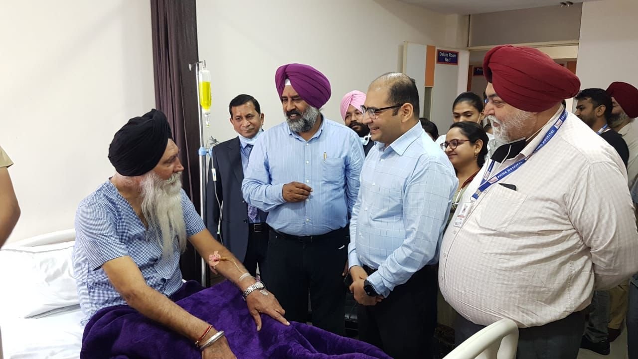 SPORTS MINISTER PARGAT SINGH ENQUIRES AFTER WELL BEING OF INTERNATIONAL PUGILIST KAUR SINGH