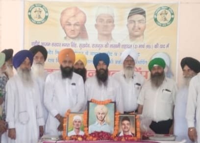 भगत सिंह सरीखे शहीदों की बदौलत ही आज हम आजाद है:-ओंकार सिंह