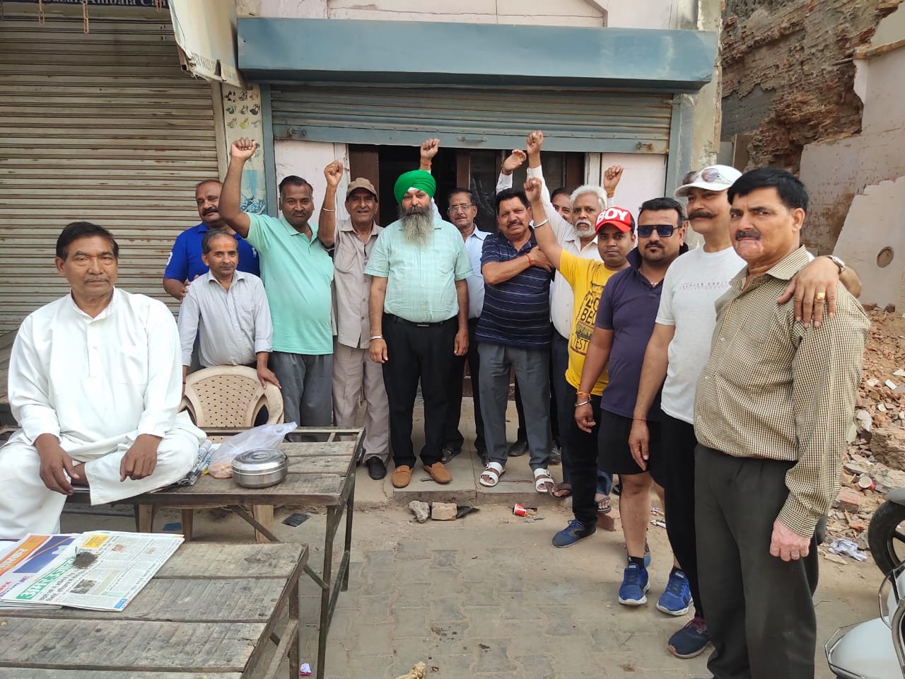 श्रमिकों के अधिकारों लिए हुए शहीदों को नमन :- ओंकार सिंह  मजदूर नही अब तो मजबूर दिवस होना चाहिए।