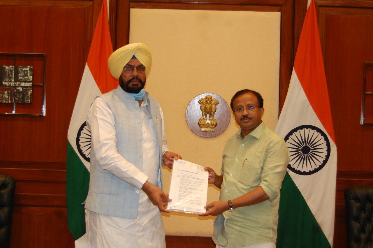Punjab Minister Kuldeep Singh Dhaliwal calls upon Union Minister of State for External Affairs V. Muraleedharan