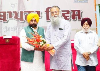 शिक्षण संस्थानों को धन की कमी नहीं होने दी जाएगी: मुख्यमंत्री