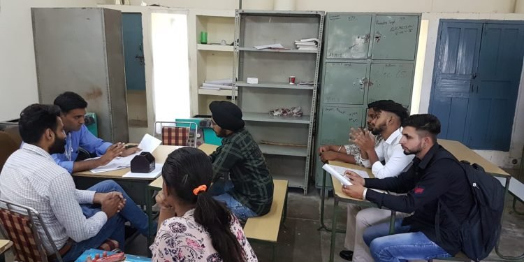 ITI में आयोजित प्लेसमेंट कैंप में 238 अभ्यर्थियों का नौकरी के लिए चयन हुआ