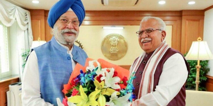 सीएम मनोहर ने केंद्रीय मंत्री हरदीप पुरी से की मुलाकात, कई जरूरी मुद्दों पर की चर्चा