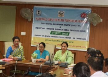 डायरैक्टर स्वास्थ्य डॉ. आदर्शपाल कौर द्वारा दाँतों सम्बन्धी स्वास्थ्य सेवाओं की समीक्षा