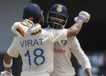 विराट कोहली ने बनाया WORLD RECORD, सचिन तेंदुलकर का रिकॉर्ड तोड़कर विश्व क्रिकेट में मचाई खलबली