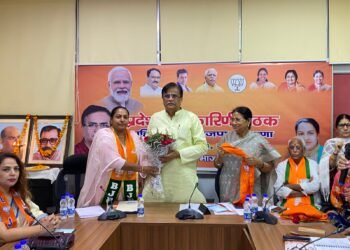 मोदी ने महिलाओं को बनाया देश की प्रगति में बराबर का भागीदार: ओम प्रकाश धनखड़