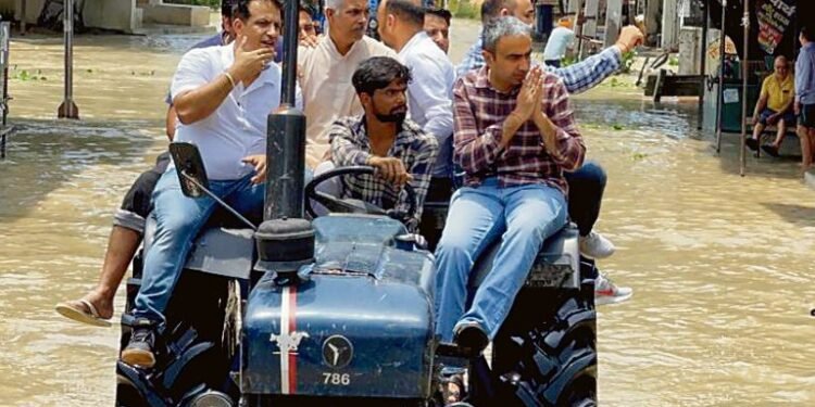 तुरंत मुआवजा राशि जारी करे सरकार