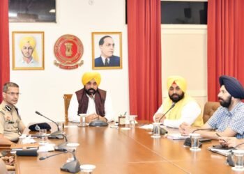 मुख्यमंत्री ने छात्रों को पुलिस कार्यप्रणाली के बारे में जागरूक करने के लिए ‘स्टूडेंट पुलिस कैडेट’ योजना शुरू की