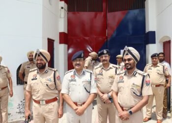 ‘ऑप्स सतर्क’: पंजाब पुलिस, जेल विभाग ने संयुक्त रूप से पंजाब की 25 जेलों में एक साथ तलाशी ली; 21 मोबाइल बरामद