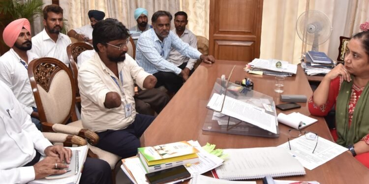 दिव्यांगजनों की जायज माँगों को हमदर्दी से विचारा जायेगा : डा. बलजीत कौर