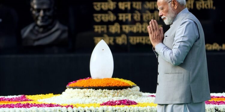 अटल बिहारी वाजपेयी की पुण्यतिथि : राष्ट्रपति, प्रधानमंत्री ने दी श्रद्धांजलि