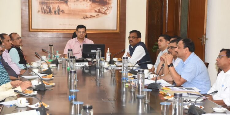 पंजाब ने बाढ़ पीड़ितों के लिए मुआवज़ा राशि दोगुनी करने के लिए केंद्रीय टीम से नियमों में छूट माँगी