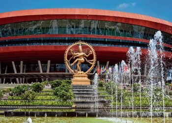 जीवन से जुड़े पहलुओं का ज्ञान, गीता से सवाल पूछेंगे विदेशी मेहमान