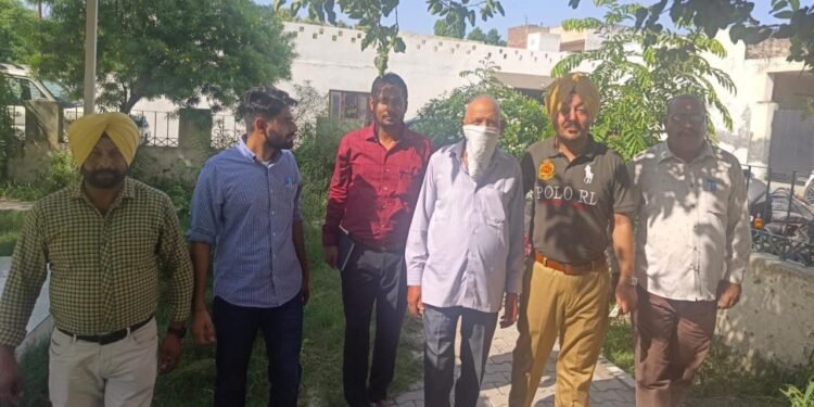 विजीलैंस द्वारा सफ़ाई सेवक से 6 हज़ार रुपए रिश्वत लेता नगर निगम लुधियाना का सुपरवाइजऱ काबू  