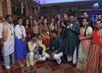 ‘कला कृति’ ने पटियाला के ‘उत्तम बुफे और रेस्टोरेंट’ में 90 परिवारों के साथ डांडिया रात का आयोजन किया