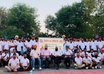 चेयरमैन गोल्डी ने मनाली में दूसरे एडवेंचर और ट्रैकिंग कैंप के लिए 115 नौजवानों को हरी झंडी दिखाकर रवाना किया  