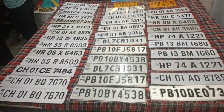 30 – किलोग्राम कोकीन बरामदगी: पंजाब पुलिस ने जम्मू-कश्मीर पुलिस के साथ साझे ऑपरेशन के दौरान 4.94 करोड़ रुपए की ड्रग मनी और पिस्तौल बरामद समेत नशा तस्कर किया काबू  