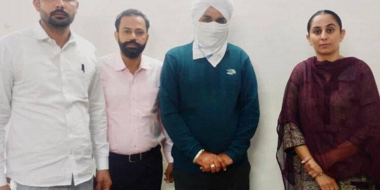 ज़मानत लेने में मदद के बदले 10,000 रुपए की रिश्वत लेता ए.एस.आई. विजीलैंस ब्यूरो द्वारा गिरफ़्तार