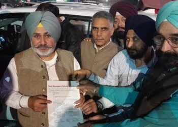 इंडियन स्माल न्यूजपेपर पब्लीशर एसोसिऐशन ने एंव लोक संपर्क मंत्री को दिया मांग पत्र