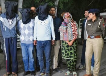 फर्जी नर्स बन महिला को इंजेक्शन लगाने वाली काबू