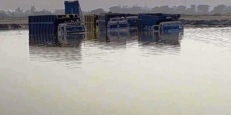 सतलुज में अचानक बढ़ा पानी, सरकारी रेत खदान में 11 वाहन फंसे