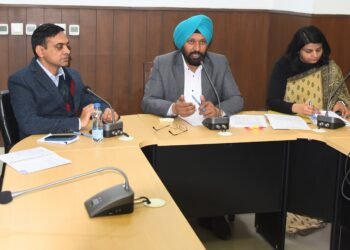 स्थानीय निकाय मंत्री द्वारा अलग-अलग स्कीमों के अधीन चल रहे प्रोजैक्टों को तेज़ी से मुकम्मल करने के आदेश