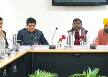 मुख्यमंत्री ने वैकल्पिक फ़सलों पर न्यूनतम समर्थन मूल्य की गारंटी की माँग की