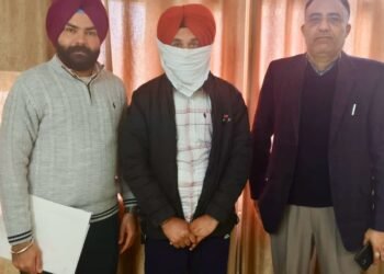 10,000 रुपये रिश्वत लेते हुए ए.एस.आई को विजीलैंस ने किया काबू