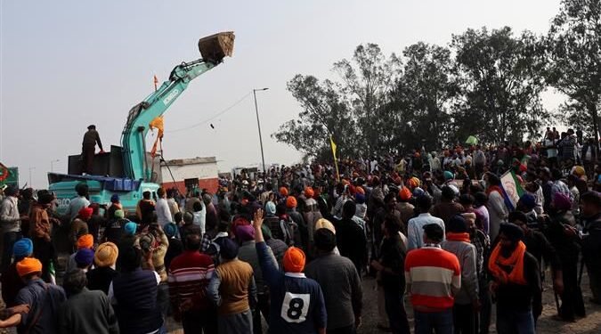 उत्खननकर्ताओं के मालिकों को सलाह दी जाती है कि वे किसी भी कानूनी परिणाम से बचने के लिए निर्देशों का पालन करें।