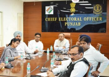 पंजाब के मुख्य चुनाव अधिकारी द्वारा राजनैतिक पार्टियों के प्रतिनिधियों के साथ मीटिंग