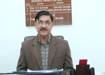 ख़ाद्य एवं सार्वजनिक वितरण विभाग का डिप्टी डायरैक्टर आर. के. सिंगला एक अन्य केस में भगौड़ा करार