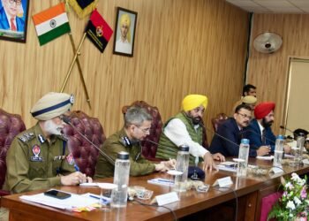 लोकतंत्र के त्योहार में लोगों के अधिक से अधिक शामिल होने को सुनिश्चित बनाया जाए