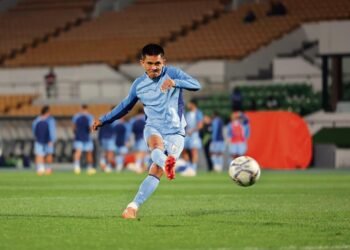 विश्व कप क्वालीफायर में लक्ष्य हासिल कर लिया गया है।