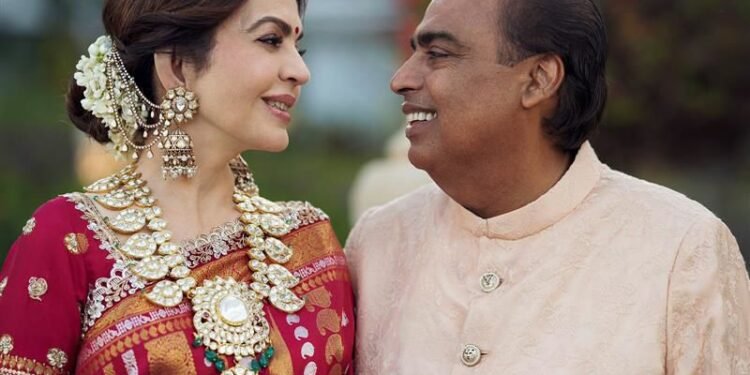 नीता अंबानी को प्रपोज करने के लिए मुकेश अंबानी ने मुंबई की भरी सड़कों पर हंगामा मचा दिया।