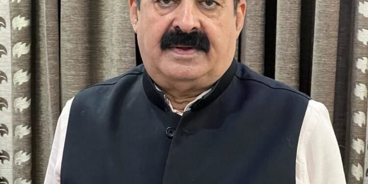 पूर्व विधायक सतविंदर के जाने से जेजेपी को एक और झटका लगा है।