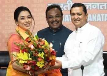 रूपाली गांगुली ने हाल ही में बीजेपी पार्टी में शामिल होने के फैसले की घोषणा की है।
