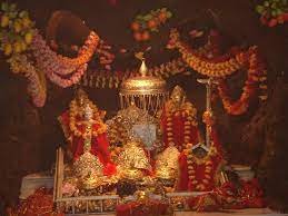 अब दिल्ली में करें माता वैष्णो देवी के दर्शन, राजधानी के इस कोने में है गुफा जैसा भव्य मंदिर