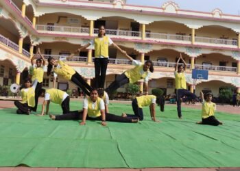 अंतर्राष्ट्रीय योग दिवस गुरुकुल में हर्षोल्लास से मनाया गया