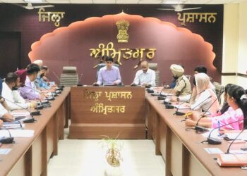 टीम इंडिया के कप्तान रोहित शर्मा टी20 वर्ल्ड कप के सुपर 8 चरण में शानदार प्रदर्शन करने के इरादे से चल रहे हैं।