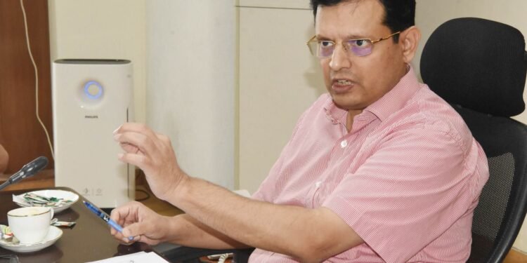 मुख्य सचिव अनुराग वर्मा द्वारा एस. टी. एफ. को नशों के व्यापार में शामिल बड़े तस्करों के खि़लाफ़ कार्यवाही और तेज करने के निर्देश