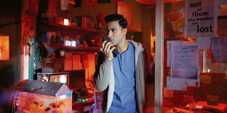 11 का महत्व पहेली का प्रतीक है।