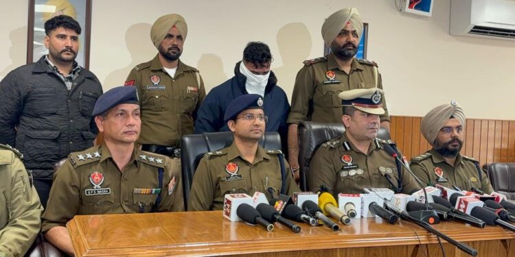 पंजाब पुलिस ने एफबीआई को वांछित भारतीय मूल के ड्रग लार्ड शौन भिंडर को लुधियाना से गिरफ्तार किया